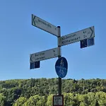 Sanierte Altbauwohnung Mit Arbeitszimmer & Parkplatz Am Rhein Appartamento Coblenza