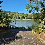 Appartamento Sanierte Altbauwohnung Mit Arbeitszimmer & Parkplatz Am Rhein